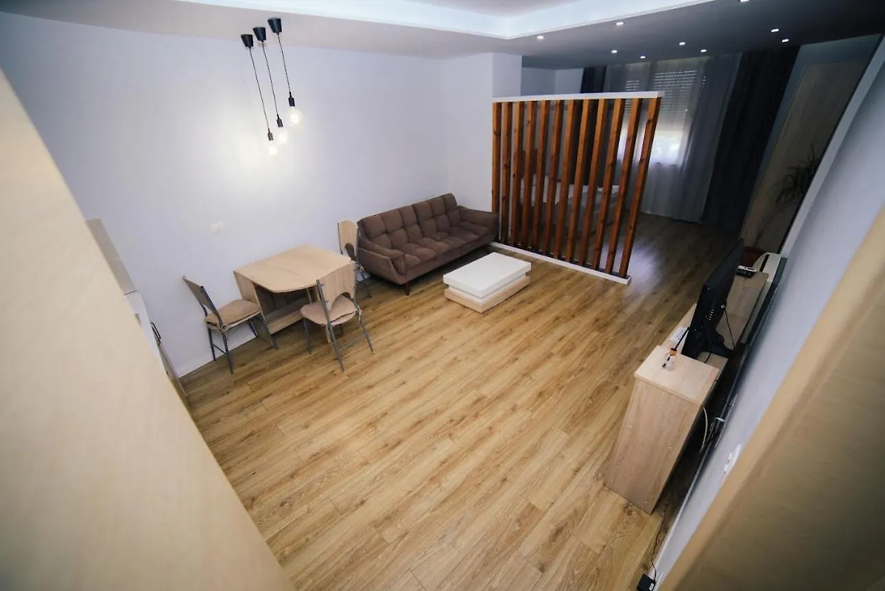 Luxury Center Apartments 2 تيرانا